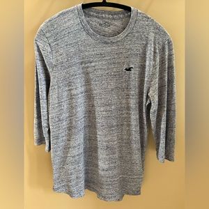 Hollister T Shirt 3/4 Sleeves Round Hem Size youth small-Used but good condition